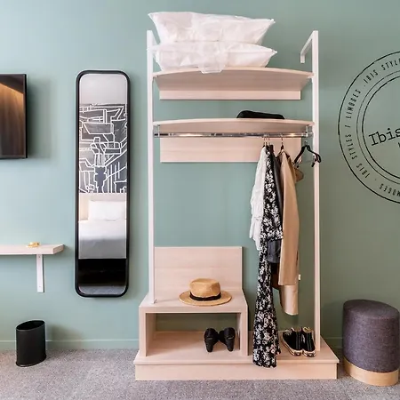Ibis Styles Centre 3*