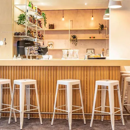 Ibis Styles Centre 3*